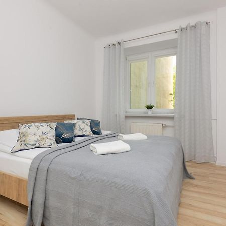 Bright Apartment Wola Near Metro Station By Noclegi Renters Warszawa Zewnętrze zdjęcie