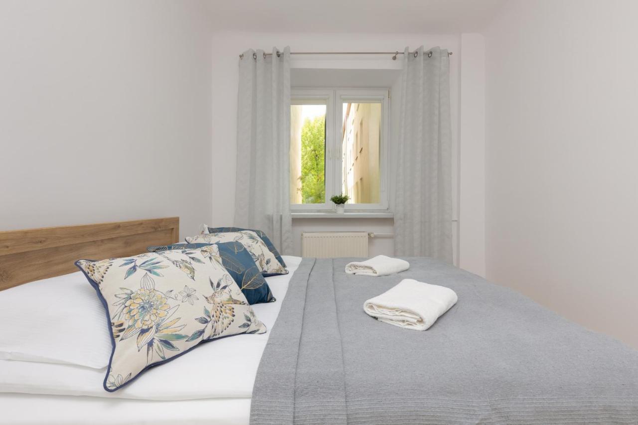 Bright Apartment Wola Near Metro Station By Noclegi Renters Warszawa Zewnętrze zdjęcie