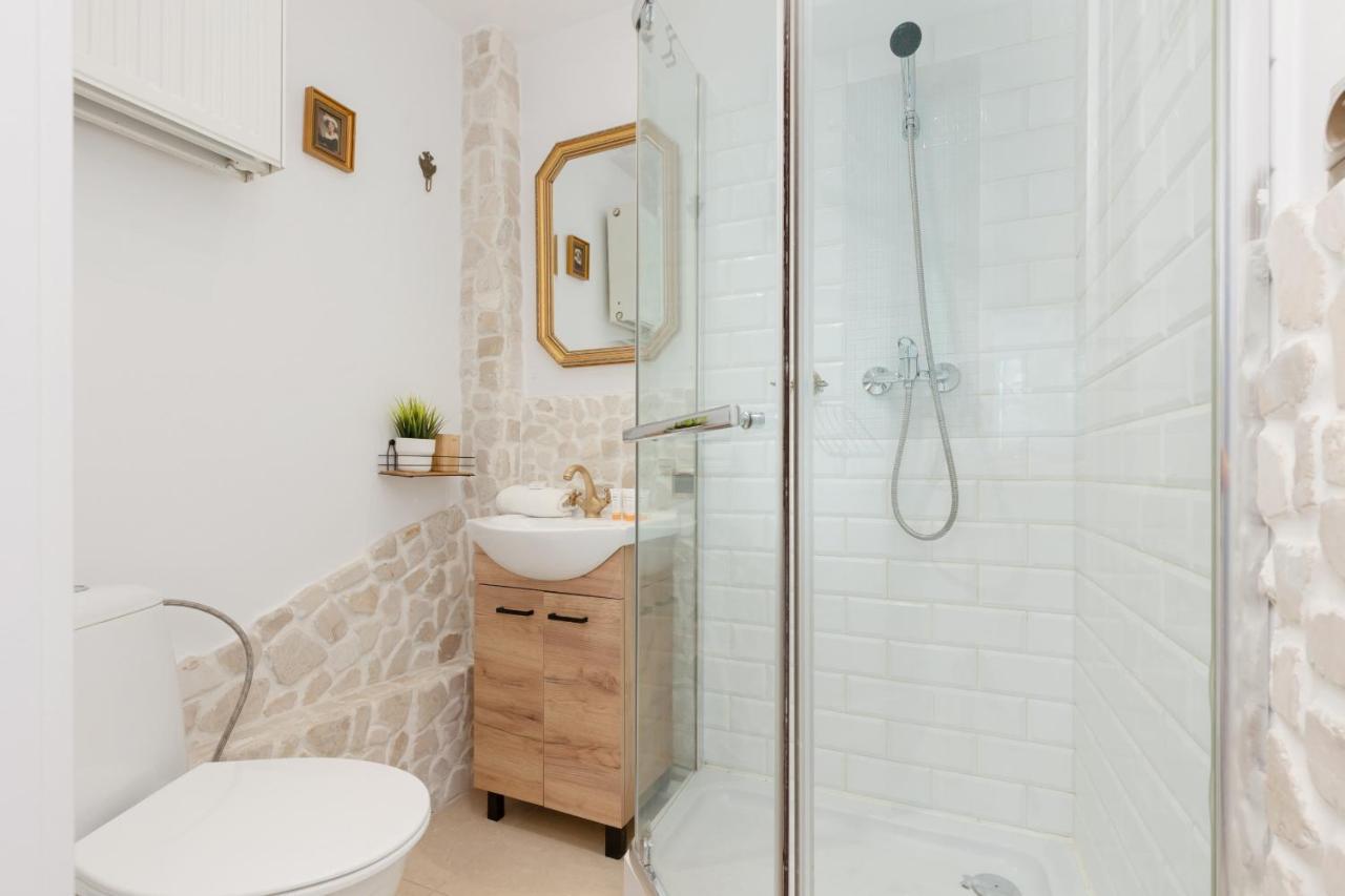 Bright Apartment Wola Near Metro Station By Noclegi Renters Warszawa Zewnętrze zdjęcie
